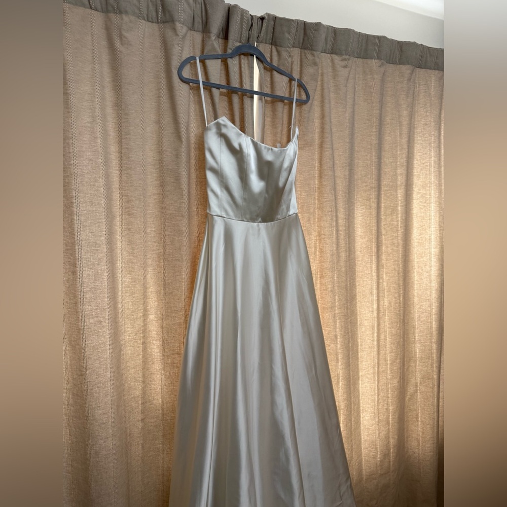 Amsale “Charleston” Wedding Gown – Ivory, Size 8 – Floor Sample - Picture 6 of 16